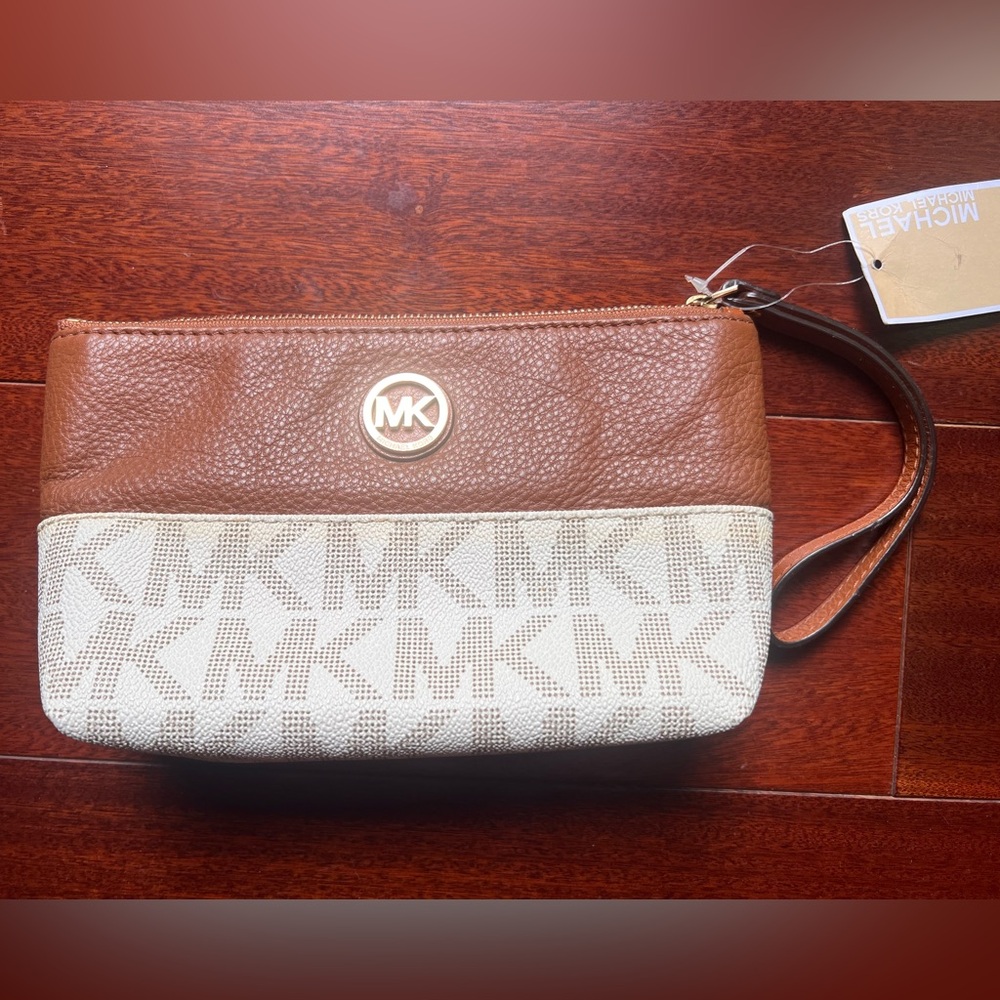 Michael Kors Tan and Cream Logo Wristlet